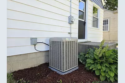 2471 S 74th St, West Allis, WI 53219 - Photo 33