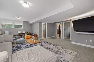 4520 N 110th St, Wauwatosa, WI 53225 - Photo 29