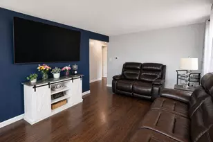 3228 S 51st St, Milwaukee, WI 53219 - Photo 5