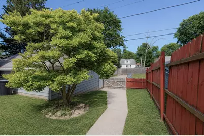 3228 S 51st St, Milwaukee, WI 53219 - Photo 23