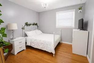 3228 S 51st St, Milwaukee, WI 53219 - Photo 11