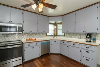 5122 N 65th St, Milwaukee, WI 53218 - Photo 9