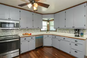 5122 N 65th St, Milwaukee, WI 53218 - Photo 9