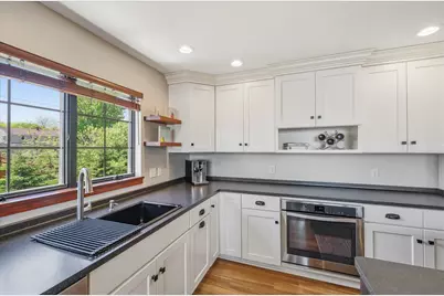 2727  Highland Ter, Sheboygan, WI 53083 - Photo 17