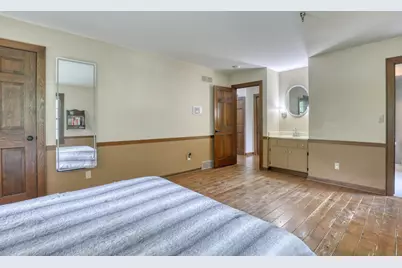 1895  Village Green Ct, Elm Grove, WI 53122 - Photo 33