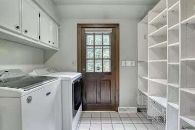 1895  Village Green Ct, Elm Grove, WI 53122 - Photo 25