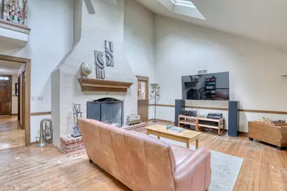 1895  Village Green Ct, Elm Grove, WI 53122 - Photo 21