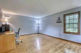 1895 Village Green Ct, Elm Grove, WI 53122 - Photo 7