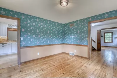 1895  Village Green Ct, Elm Grove, WI 53122 - Photo 13