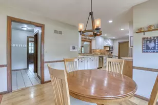 1895 Village Green Ct, Elm Grove, WI 53122 - Photo 17