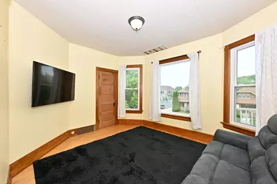 2547 S Howell Ave #2549, Milwaukee, WI 53207 - Photo 17