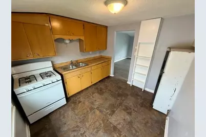 6181 N 38th St #6183, Milwaukee, WI 53209 - Photo 9