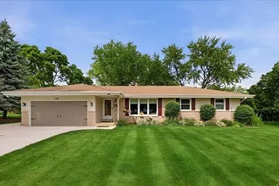 870  Dona Vista Dr, Brookfield, WI 53186 - Photo 1
