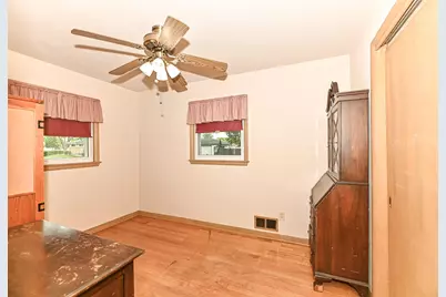 2223  Hayes Ave, Racine, WI 53405 - Photo 19