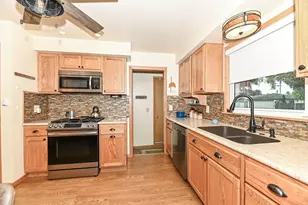 2223 Hayes Avenue, Racine, WI 53405 - Photo 9