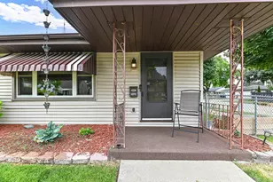 2223 Hayes Avenue, Racine, WI 53405 - Photo 3