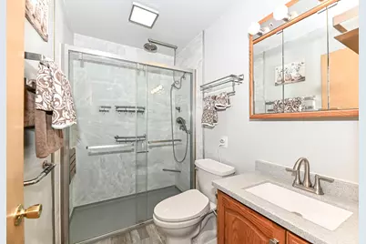 2223  Hayes Ave, Racine, WI 53405 - Photo 21