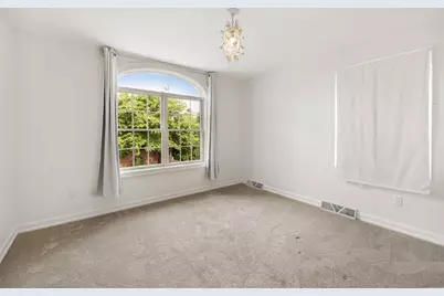 6336 N Berkeley Blvd, Whitefish Bay, WI 53217 - Photo 27