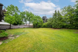 10063 W Grantosa Dr, Milwaukee, WI 53222 - Photo 27