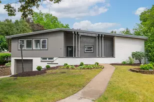 10063 W Grantosa Dr, Milwaukee, WI 53222 - Photo 23