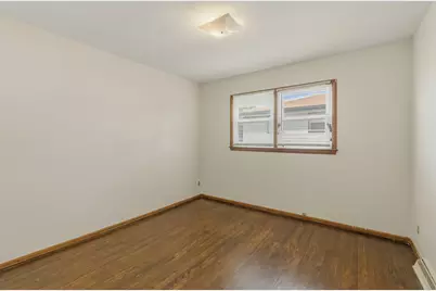 10501 W Silver Spring Dr, Milwaukee, WI 53225 - Photo 35