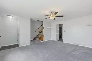 10501 W Silver Spring Dr, Milwaukee, WI 53225 - Photo 9