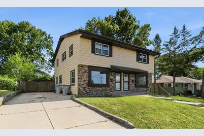 10501 W Silver Spring Dr, Milwaukee, WI 53225 - Photo 57