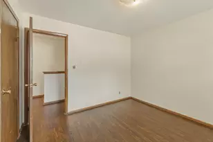 10501 W Silver Spring Dr, Milwaukee, WI 53225 - Photo 37