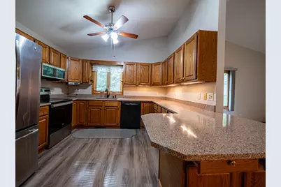 N165W19552  Partridge Path, Jackson, WI 53037 - Photo 3