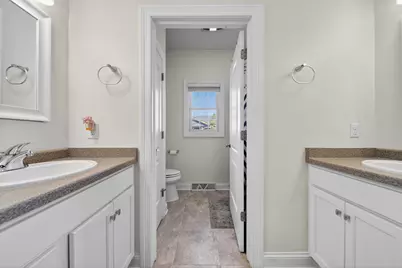 2707  Rolling Meadows Dr, Sheboygan, WI 53083 - Photo 21