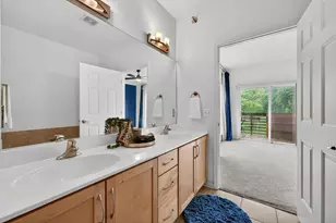 1220 E Locust St, Milwaukee, WI 53212 - Photo 25