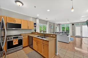 1220 E Locust St, Milwaukee, WI 53212 - Photo 9