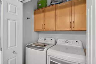 1220 E Locust St, Milwaukee, WI 53212 - Photo 17