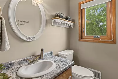 1211  Highpoint Ln, Waukesha, WI 53189 - Photo 23