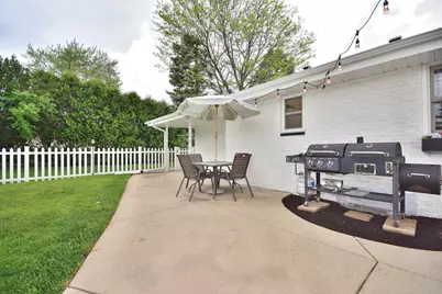 12905  Wembley Rd, Brookfield, WI 53005 - Photo 7