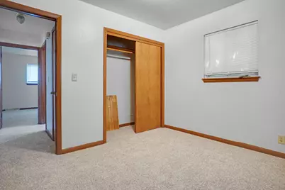 5730 N 91st St, Milwaukee, WI 53225 - Photo 7