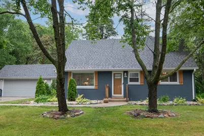 9504 W Hope Ave, Wauwatosa, WI 53222 - Photo 25