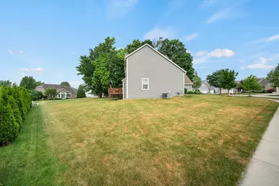 1721  Sagewood Cir, West Bend, WI 53095 - Photo 25