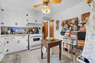 6405 W Clarke St, Wauwatosa, WI 53213 - Photo 19