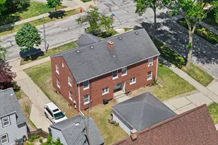 6405 W Clarke St, Wauwatosa, WI 53213 - Photo 31