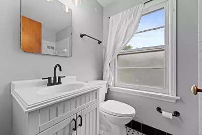 6405 W Clarke St, Wauwatosa, WI 53213 - Photo 13