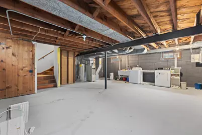 6405 W Clarke St, Wauwatosa, WI 53213 - Photo 15