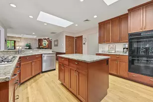 2336 W Green Tree Rd, Glendale, WI 53209 - Photo 11