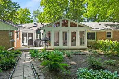 2336 W Green Tree Rd, Glendale, WI 53209 - Photo 45