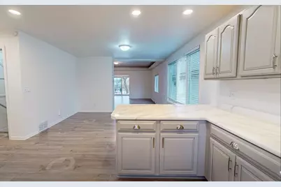 W351N5464  Lake Dr, Oconomowoc, WI 53066 - Photo 47
