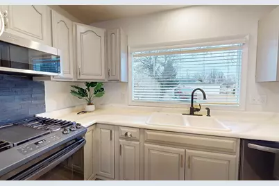 W351N5464  Lake Dr, Oconomowoc, WI 53066 - Photo 49