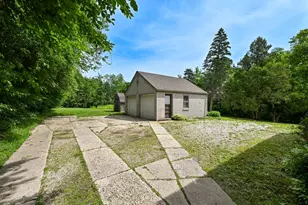 N72W14274 Good Hope Rd, Menomonee Falls, WI 53051 - Photo 23