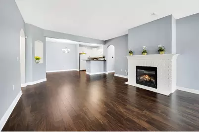 W206N16706  Blackberry Cir, Jackson, WI 53037 - Photo 5