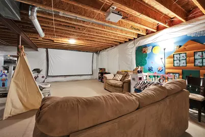 2905  Tanglewood Dr, Waukesha, WI 53189 - Photo 35