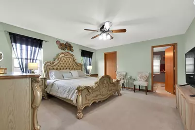 2905  Tanglewood Dr, Waukesha, WI 53189 - Photo 25